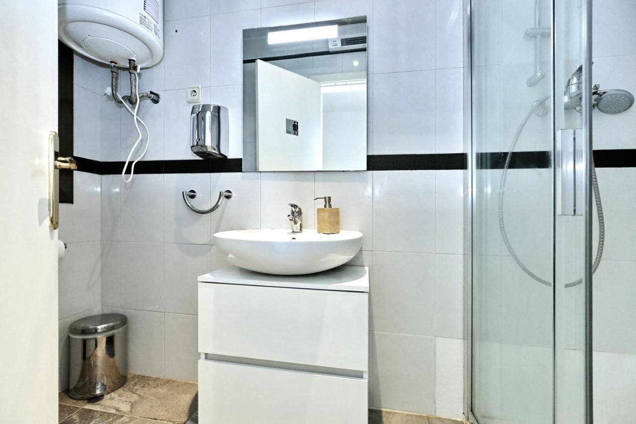 Casa Nou 2 Rooms & Boutique ชีโรนา ภายนอก รูปภาพ